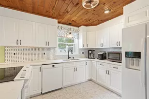 6 Tracey St, Acushnet, MA 02743 - Photo 25