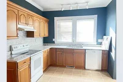 10 Mineral Street #1, Reading, MA 01867 - Photo 3
