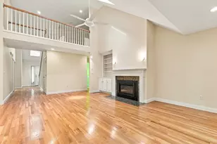104 Dahlia Dr, Wayland, MA 01778 - Photo 3
