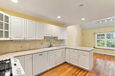 104 Dahlia Drive #104, Wayland, MA 01778 - Photo 9
