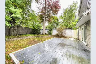 28 Wells Ave, Chicopee, MA 01020 - Photo 17