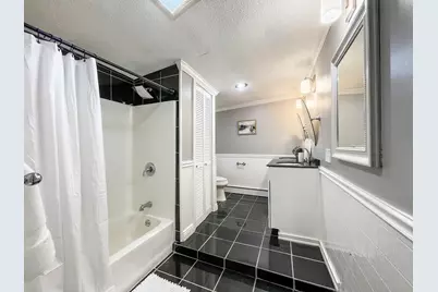 28 Wells Ave, Chicopee, MA 01020 - Photo 7