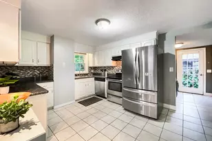 28 Wells Ave, Chicopee, MA 01020 - Photo 3