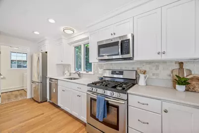 31 Ellison Park, Waltham, MA 02452 - Photo 9