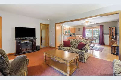 7 Thompson Street, Palmer, MA 01069 - Photo 9