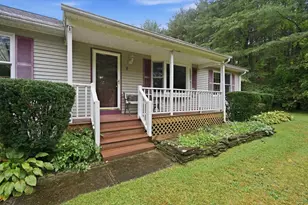 7 Thompson St, Palmer, MA 01069 - Photo 3
