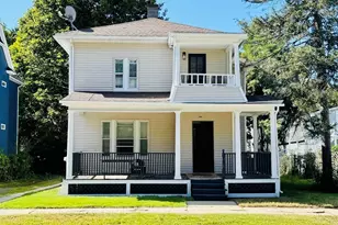 130 Myrtle St, Springfield, MA 01151 - Photo 1