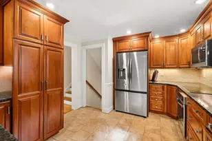 26 Mayflower Rd, Winchester, MA 01890 - Photo 9