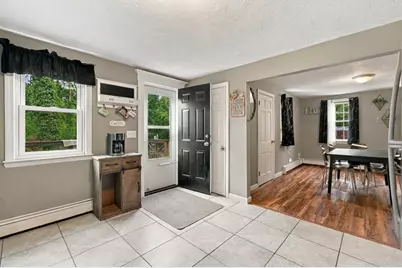 19 Louise Ln, Falmouth, MA 02540 - Photo 5