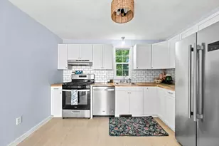 27 Abington Ave, Plymouth, MA 02360 - Photo 15