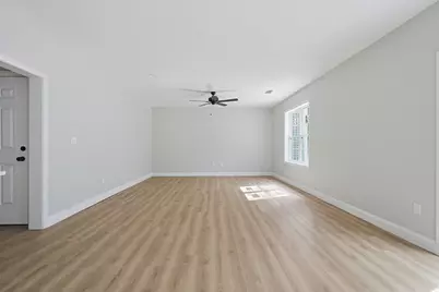 60 Noonan St #60, Mansfield, MA 02048 - Photo 9