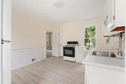 286 Albion St, Wakefield, MA 01880 - Photo 11