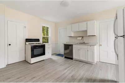 286 Albion St, Wakefield, MA 01880 - Photo 9