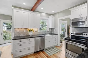43 Ruby Ave, Marblehead, MA 01945 - Photo 3