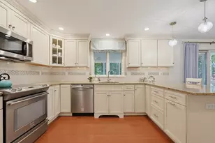 45 Surrey Dr, Mansfield, MA 02048 - Photo 7