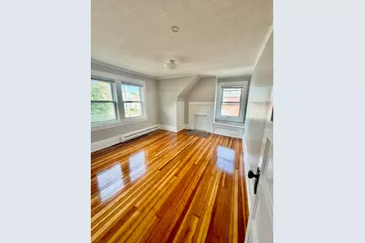2157 Northampton St #2, Holyoke, MA 01040 - Photo 3