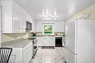 454 Eliot St, Milton, MA 02186 - Photo 9