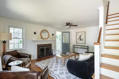 7 Pilgrim Rd, Reading, MA 01867 - Photo 5