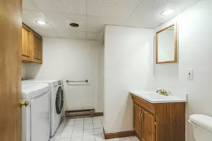 7 Pilgrim Rd, Reading, MA 01867 - Photo 15
