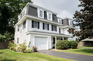 18 Victoria Gdn, Framingham, MA 01701 - Photo 1