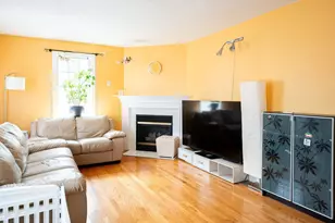 18 Victoria Gdn, Framingham, MA 01701 - Photo 5