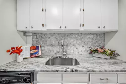 26 Spring Garden St, Boston, MA 02125 - Photo 17