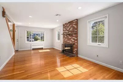 7 Cape Cod Ln, Canton, MA 02021 - Photo 11