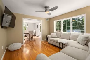 7 Cape Cod Ln, Canton, MA 02021 - Photo 7