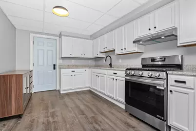 112 Hampshire St #1, Lowell, MA 01850 - Photo 9