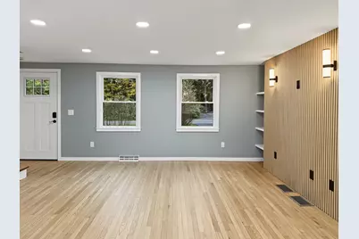45 Leverett Rd, Amherst, MA 01002 - Photo 7