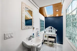 91 Currier St, Methuen, MA 01844 - Photo 11