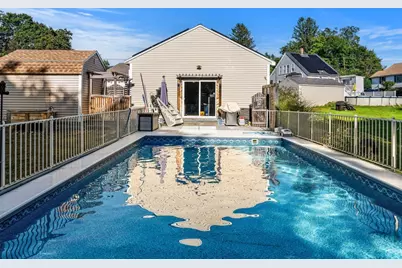 91 Currier St, Methuen, MA 01844 - Photo 25