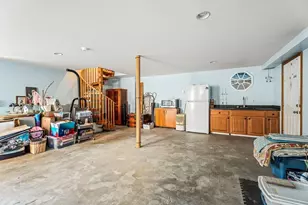 91 Currier St, Methuen, MA 01844 - Photo 25