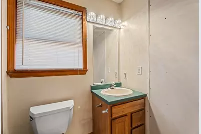 91 Currier St, Methuen, MA 01844 - Photo 21