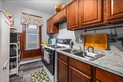 628 Cumberland Hill Rd, Woonsocket, RI 02895 - Photo 11