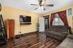 628 Cumberland Hill Rd, Woonsocket, RI 02895 - Photo 17
