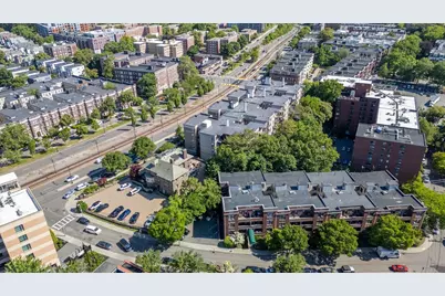 29 Mount Hood Rd #8, Boston, MA 02135 - Photo 5
