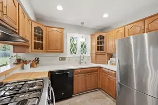 158 Rocky Hill Rd, Hadley, MA 01035 - Photo 11