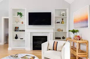 29 Elm St, Brookline, MA 02445 - Photo 5