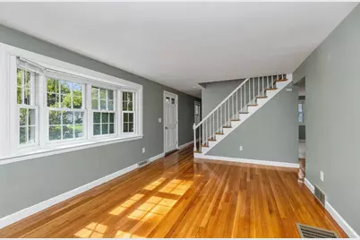 105 Beach St, Foxboro, MA 02035 - Photo 9