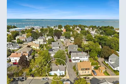28 Mayflower St, Plymouth, MA 02360 - Photo 3