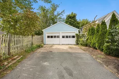 28 Mayflower St, Plymouth, MA 02360 - Photo 23