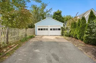 28 Mayflower St, Plymouth, MA 02360 - Photo 23