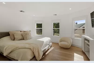 32 Coolidge Ave, Peabody, MA 01960 - Photo 17