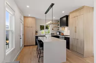 32 Coolidge Ave, Peabody, MA 01960 - Photo 9