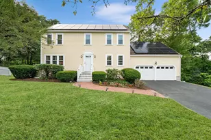 392 Old Farm Rd, Franklin, MA 02038 - Photo 1