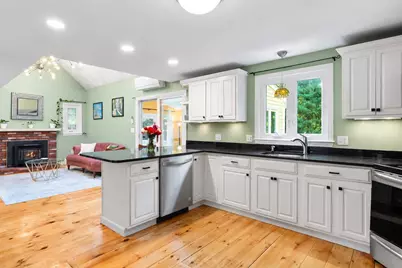 392 Old Farm Rd, Franklin, MA 02038 - Photo 7