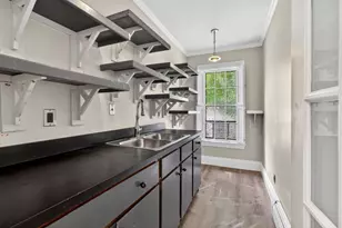 12 Crown St, Worcester, MA 01609 - Photo 15