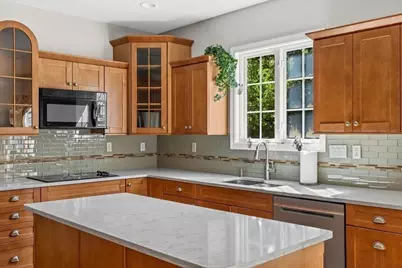100 Eagle Rock Rd, Stoughton, MA 02072 - Photo 7