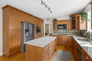 100 Eagle Rock Rd, Stoughton, MA 02072 - Photo 9
